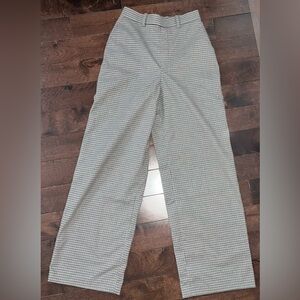UNIQLO Gingham Wide Leg Trousers
